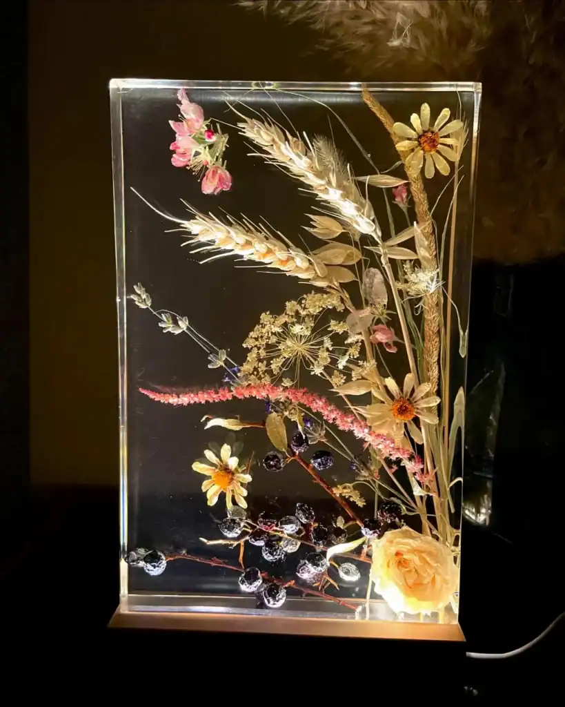 лампа от епоксидна смола epoxy by stella