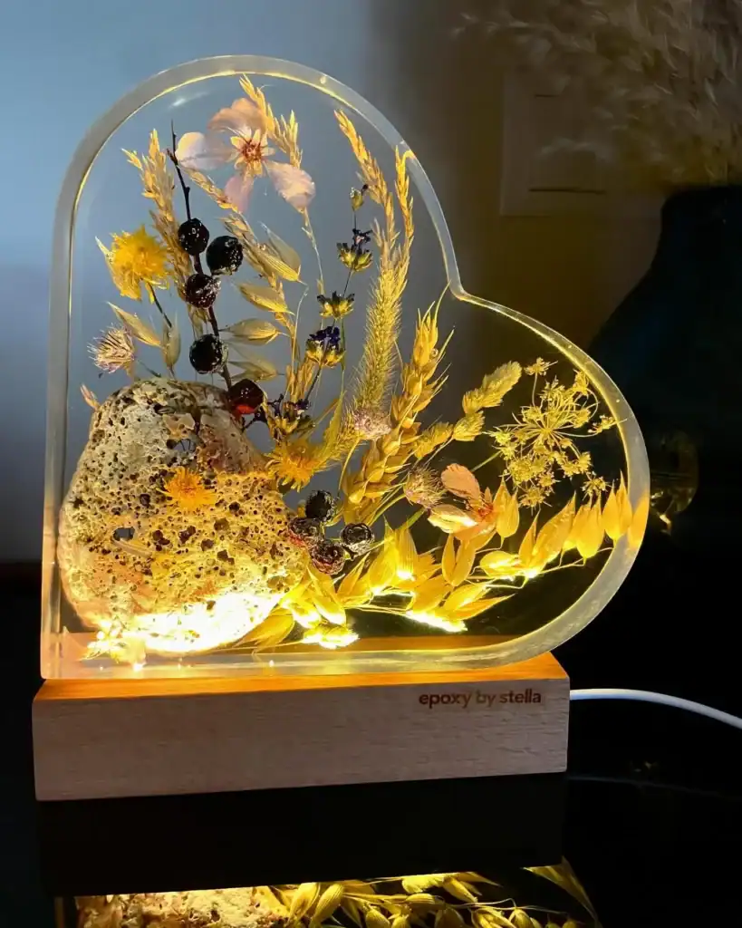 лампа от епоксидна смола epoxy by stella